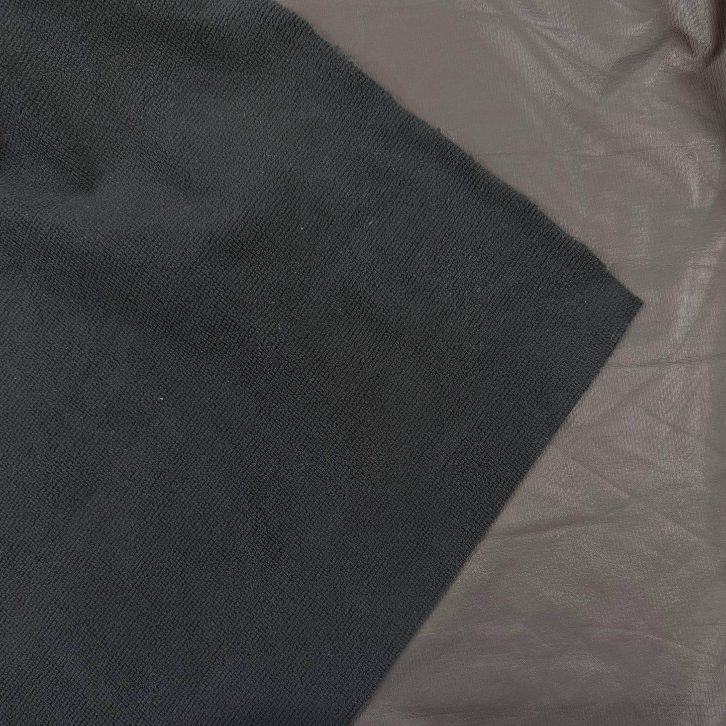 GORE-TEX® Infinium Fleece Back - Black/Off Black - High Tech Local Deadstock
