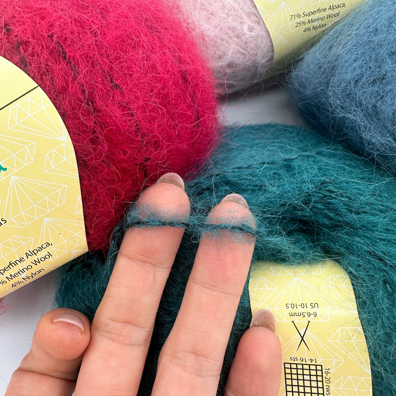 Chipaca - Bulky Alpaca - 50g - 7 Colourways