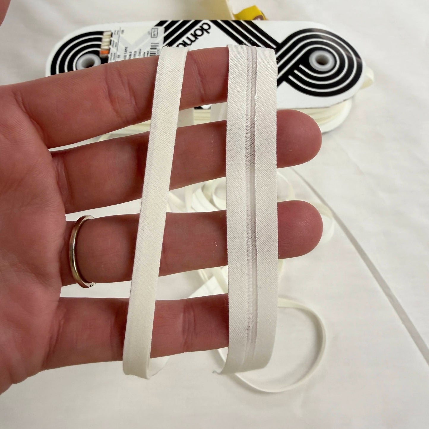 6mm Double Fold Bias Tape (1/4") - Ivory