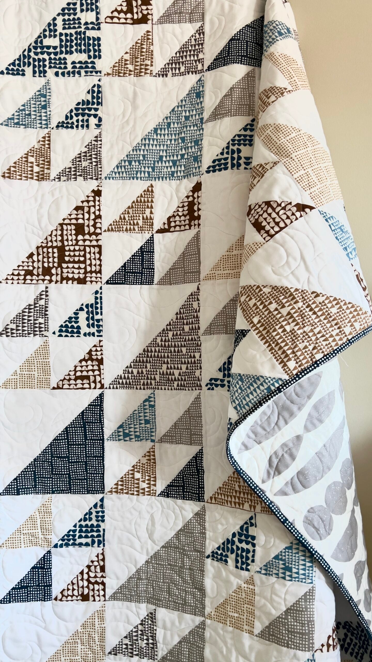 Upwards - Grey - Imprint - GOTS Organic Cotton