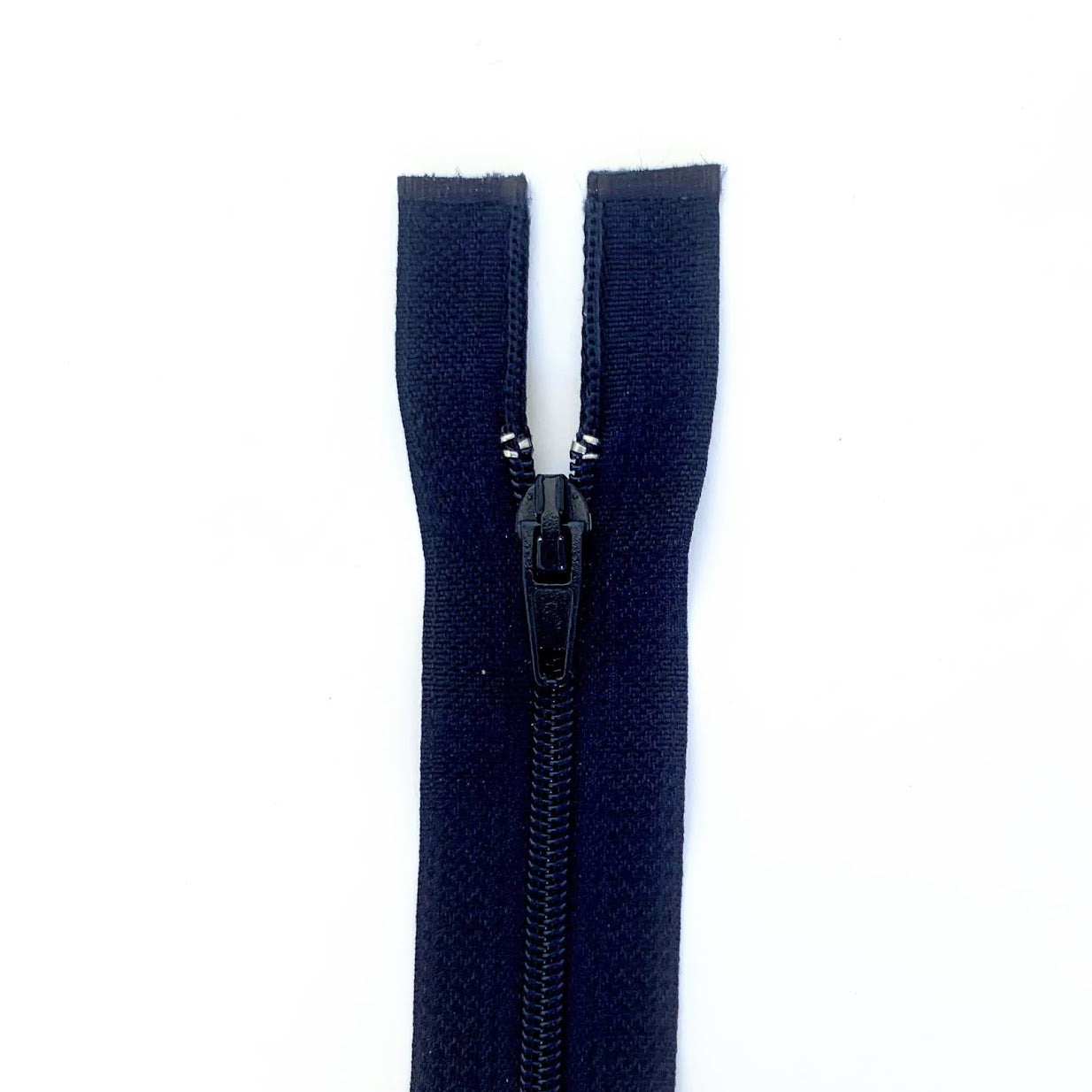 Lightweight Open Ended Separating Zipper 60cm (24″) No. 3 - Navy