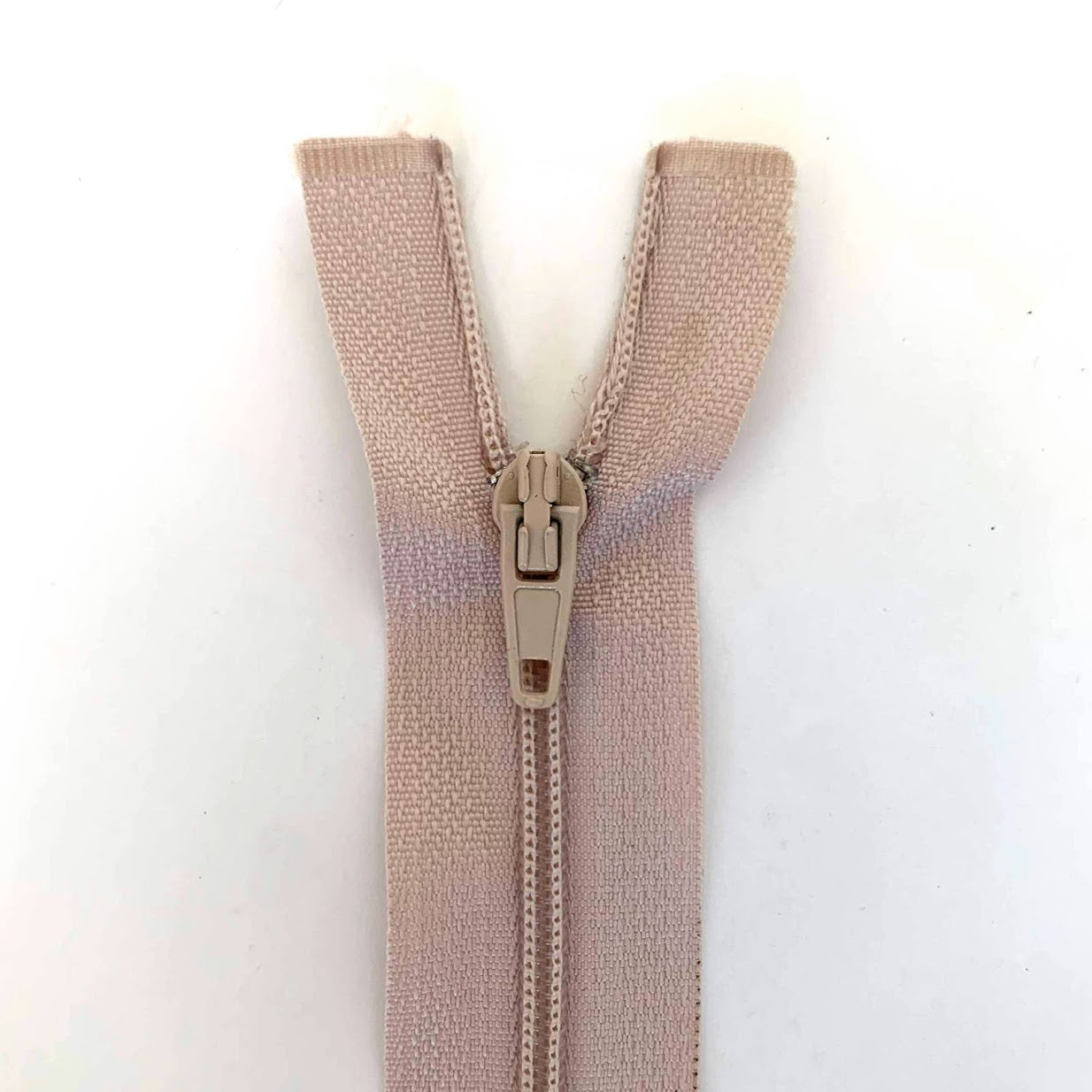 Lightweight Open Ended Separating Zipper 60cm (24″) No. 3 - Light Beige
