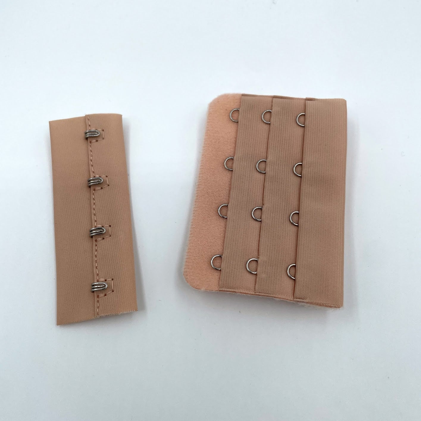 Hook and Eye Bra Closure - Apricot - 4 x 3