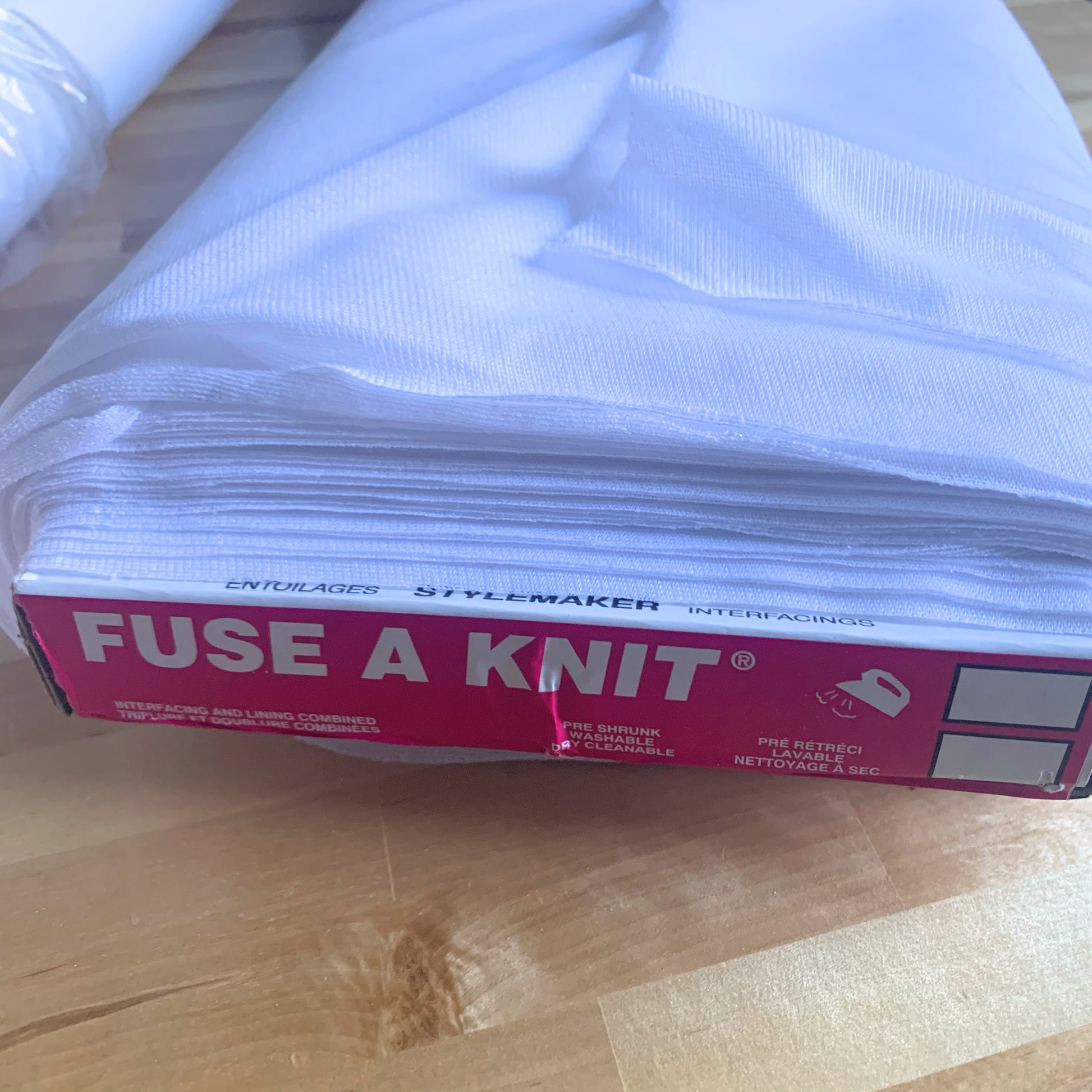 Stylemaker : Fuse A Knit Interfacing Fusible Interfacing - White - 29 –  Riverside Fabrics