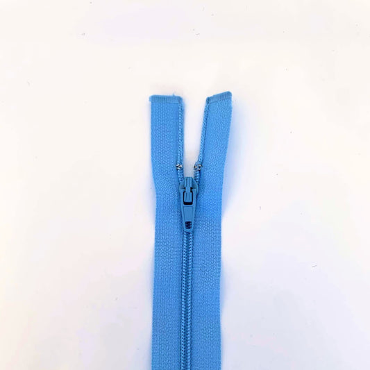 Lightweight Open Ended Separating Zipper 60cm (24″) No. 3 - Sky Blue