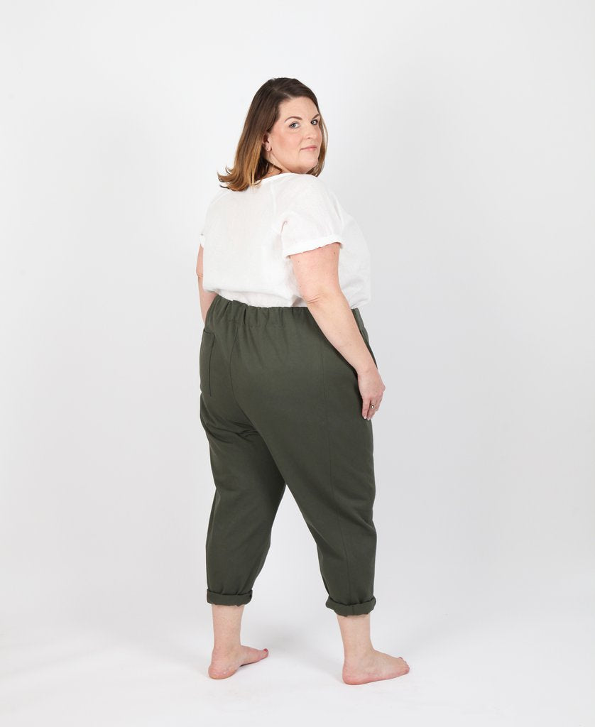 👖Universal Thread Women's High-Rise Tapered Pants - Olive Size 18